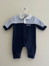 HUGO BOSS LICHTBLAUW ROMPER/ONESIE